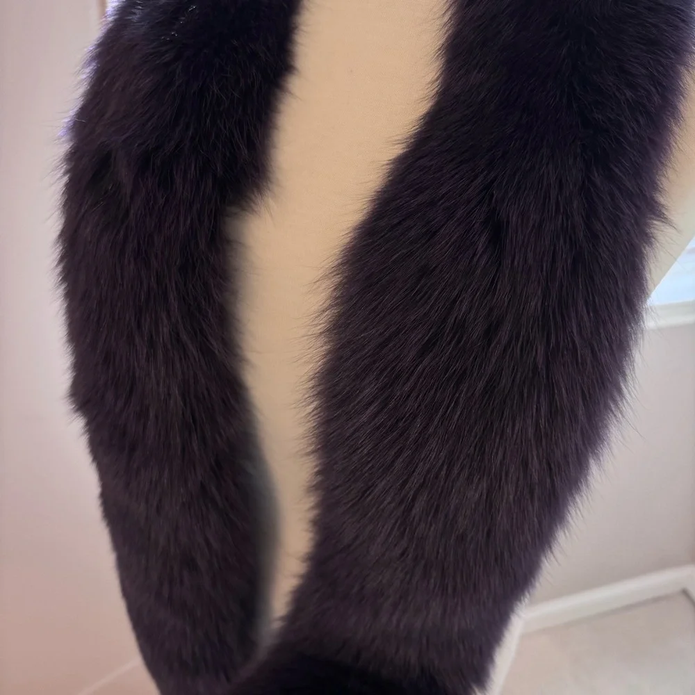 DKNY deep purple long fox fur boa velvet backed super fluffy ?genuine fur? - Picture 4 of 14